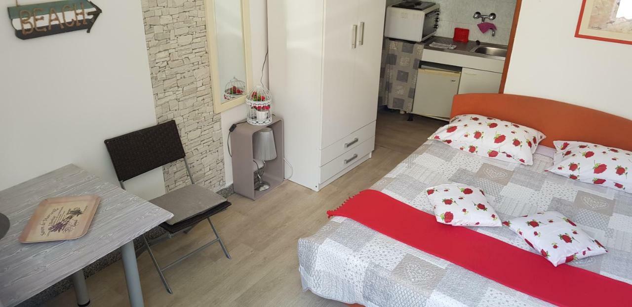 Rosse Apartament *